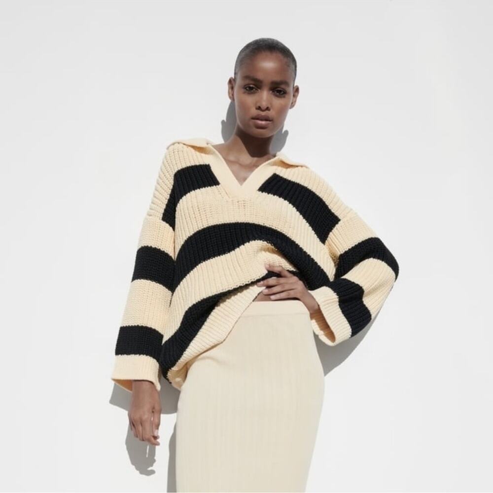 Zara Cream and Black Chunky Oversized V-Neck Sweater